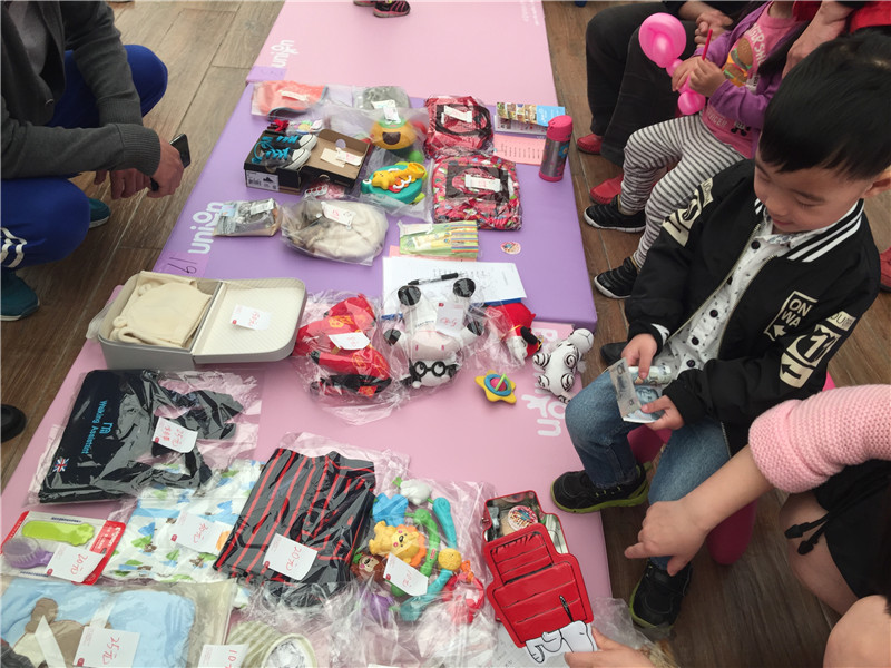 BBunion国际早教上海中心活动花絮：第一届“小小老板”跳蚤市场